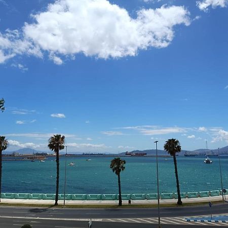 La Línea de la ConcepciónVistas A 3 Paises Y 2 Continentes 1º Linea De Playa A 5 Minutos De Gibraltarアパートメント エクステリア 写真